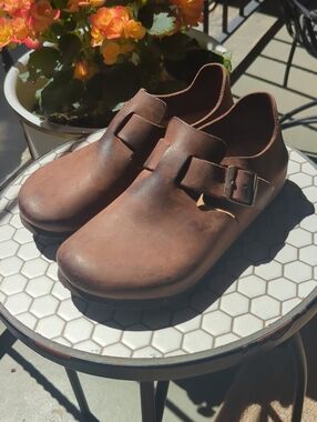Birkenstock London Habana Brown Leather Clogs